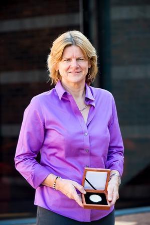 Professor Lynn Morris with the Harry Oppenheimer Fellowship Award